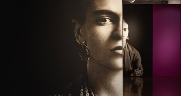 «Frida Kahlo – Her Photos»