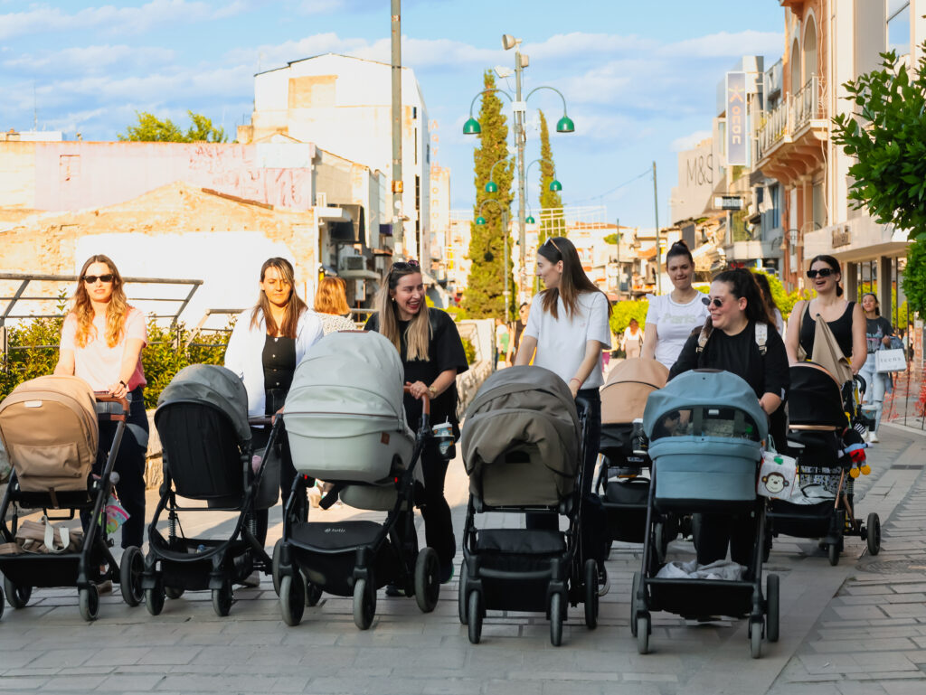 Νέες Μητέρες 