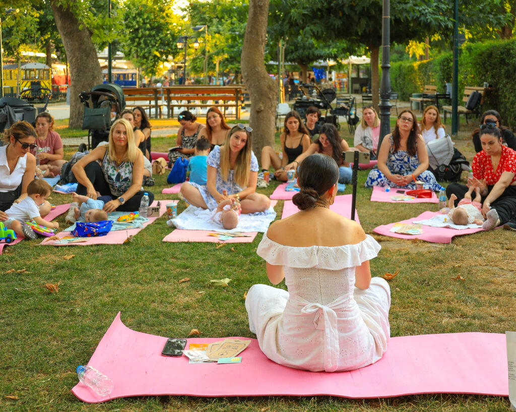 Νέες Μητέρες 